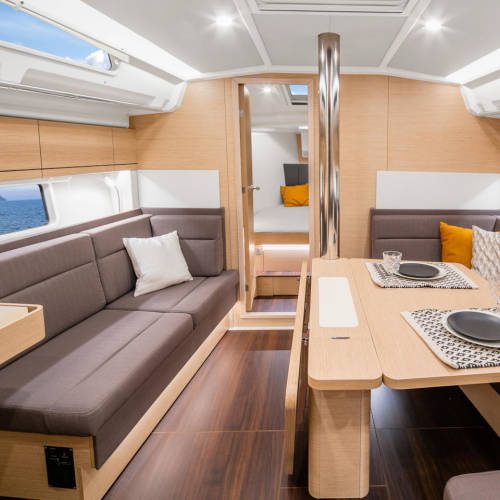 Hanse 418 