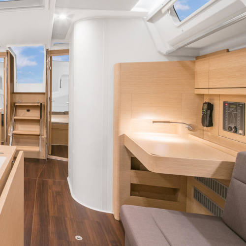 Hanse 418 