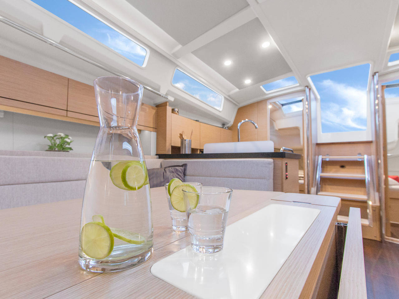 Hanse 418 