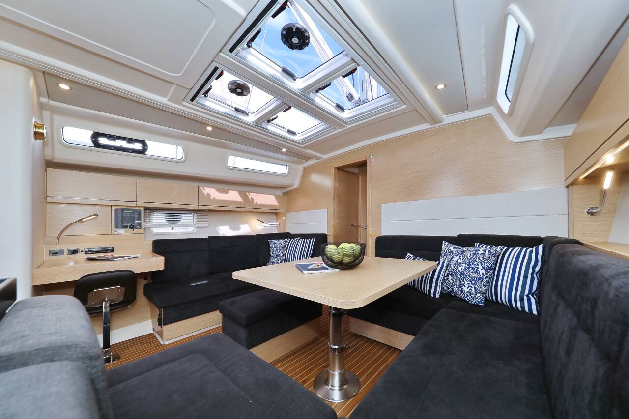 Hanse 458 Kind of Magic