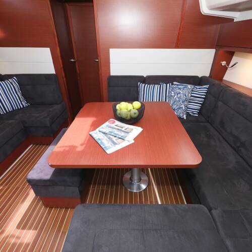 Hanse 458 Mika