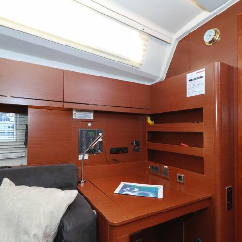 Hanse 508 Uptown Girl