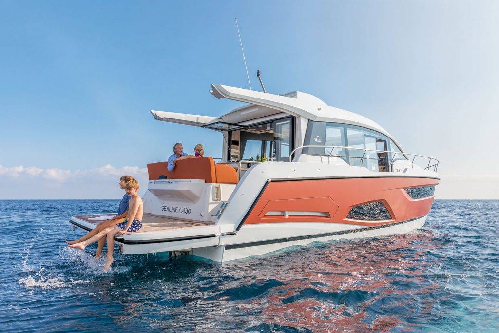 Sealine C430 