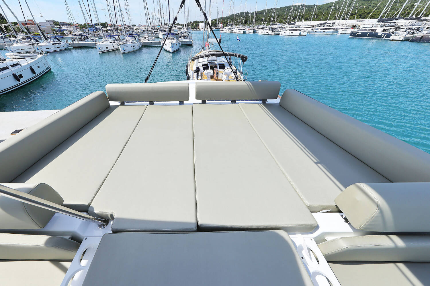 Bali Catspace OW  | Playtime - OW