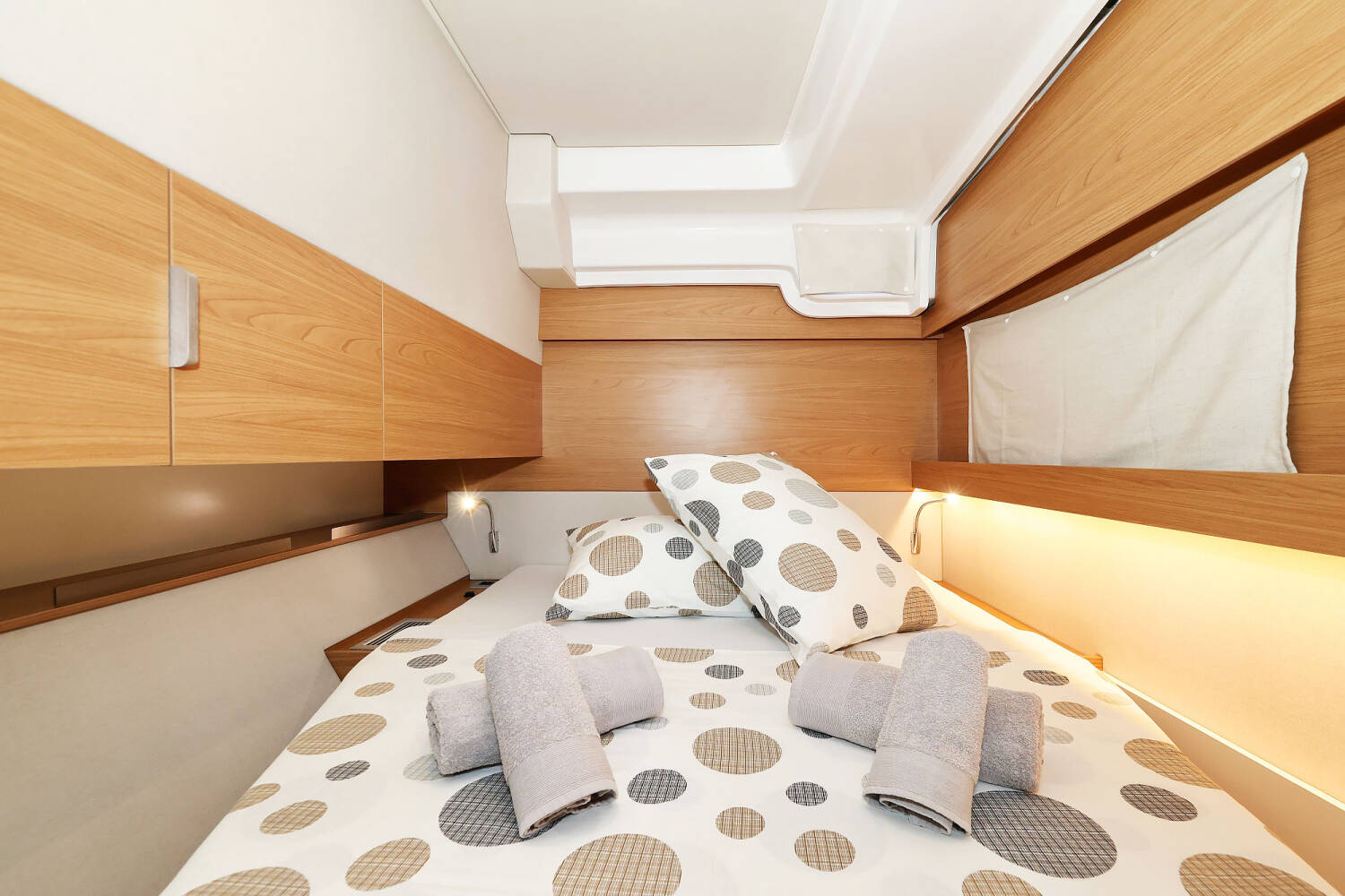 Bali Catspace OW  | Playtime - OW