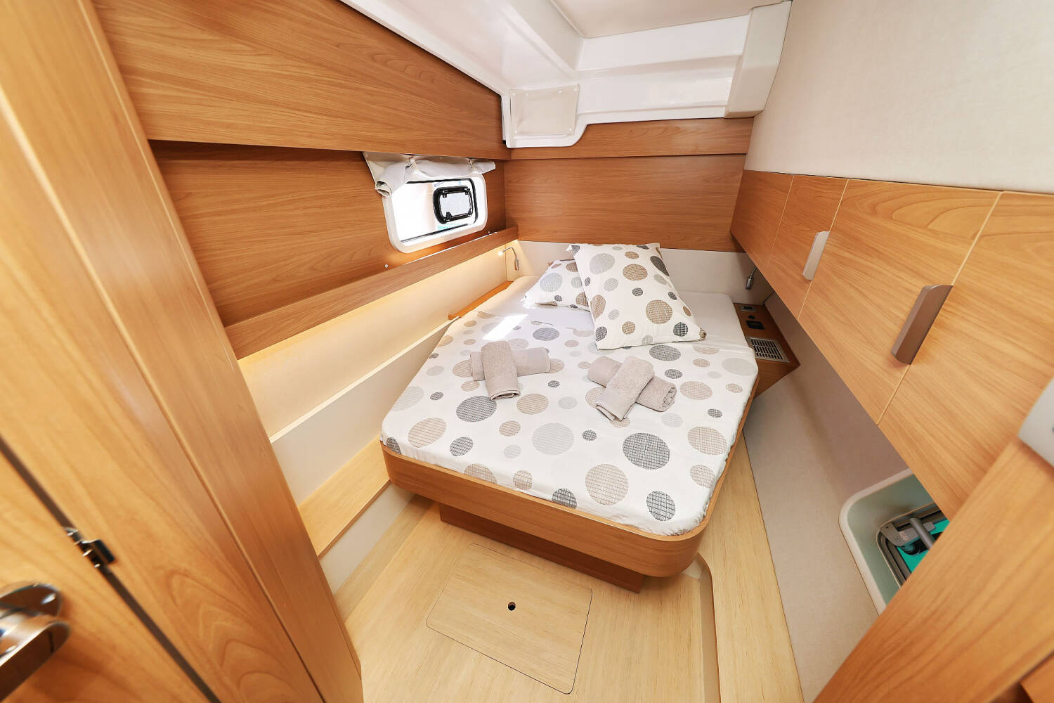 Bali Catspace OW  | Playtime - OW