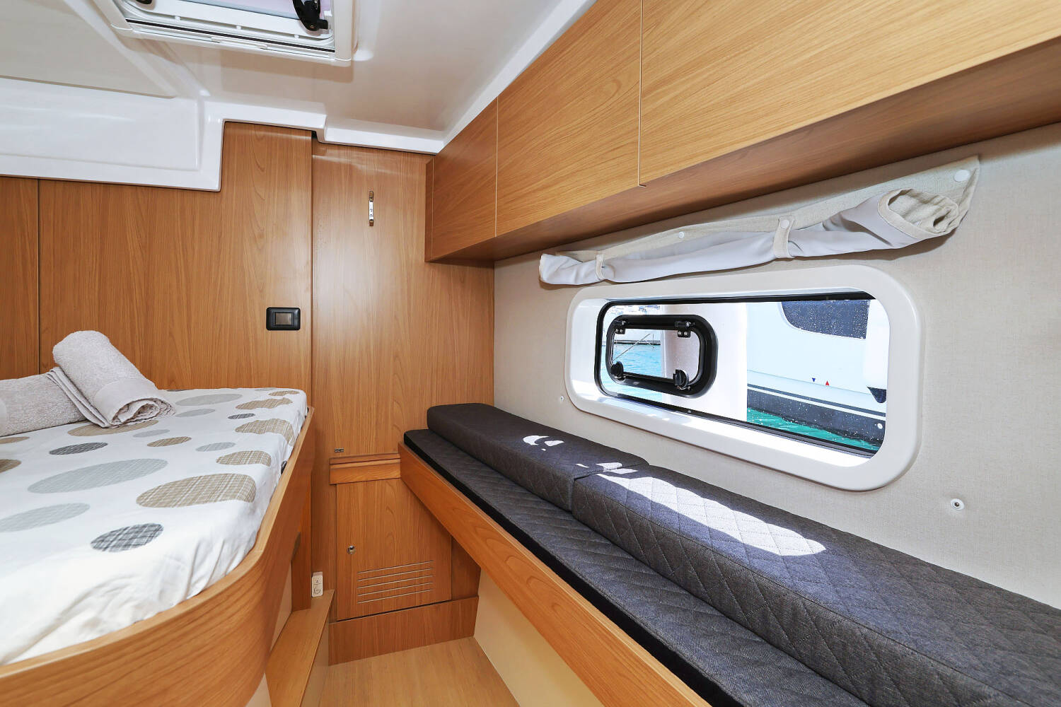 Bali Catspace OW  | Playtime - OW