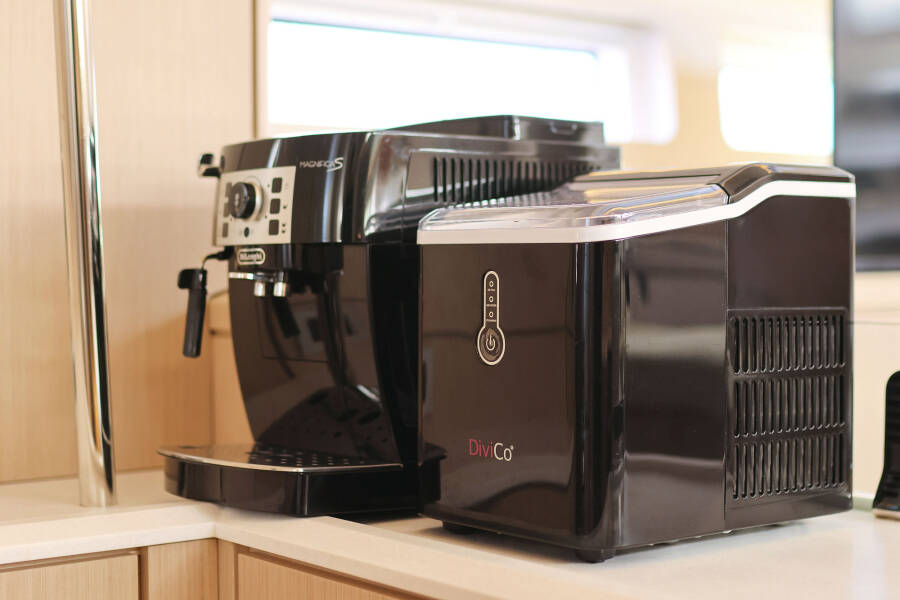 Jeanneau 60  | Friends