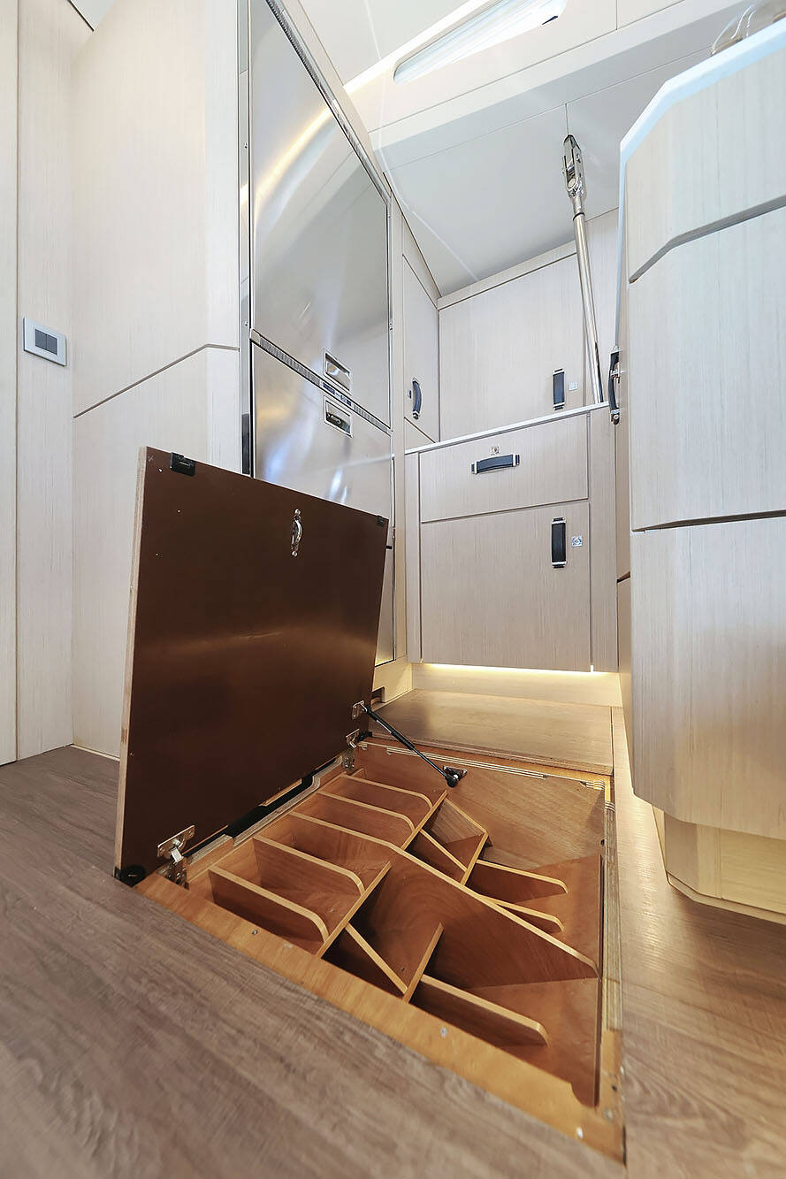 Jeanneau 60  | Friends