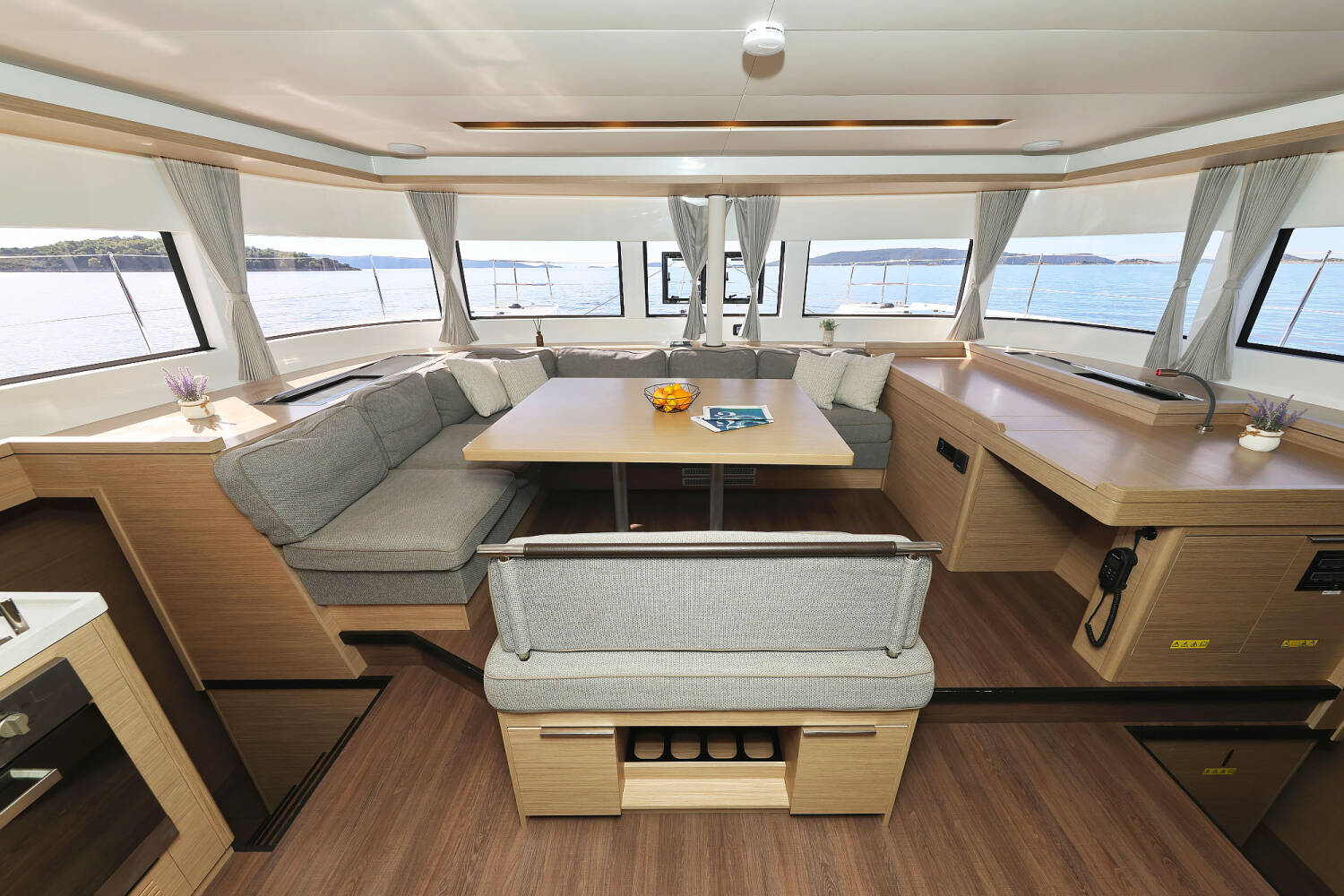 Lagoon 51  | Maestro