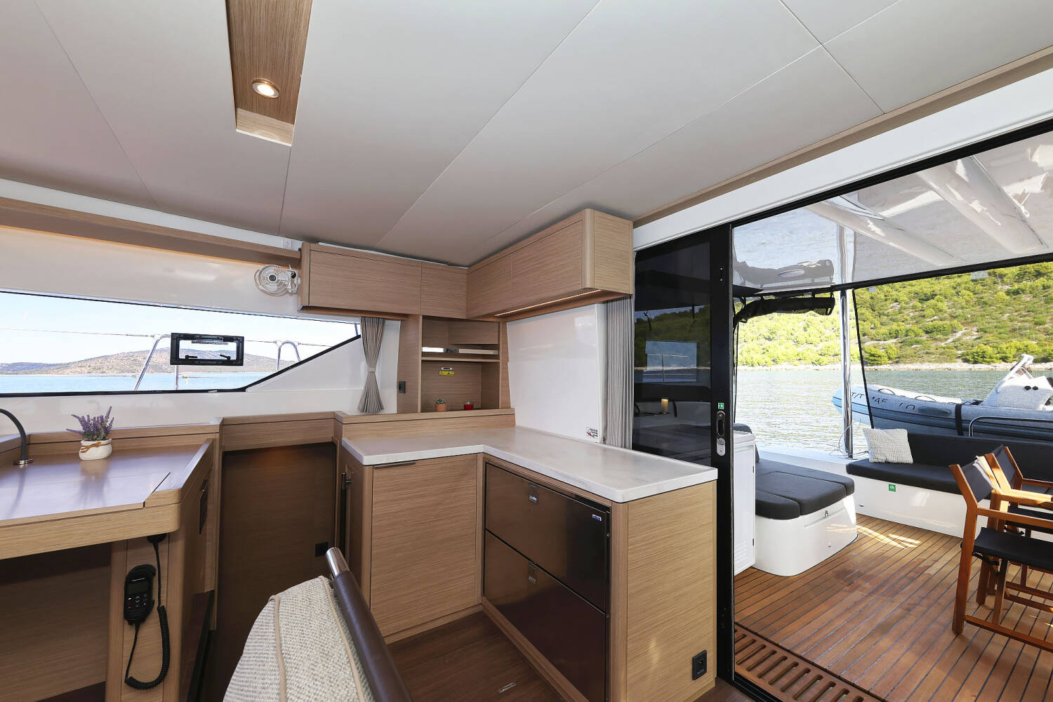 Lagoon 51  | Maestro