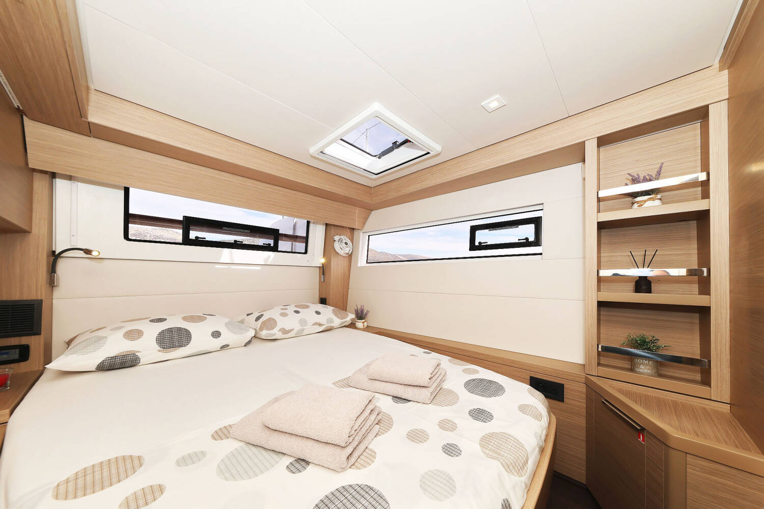 Lagoon 51  | Maestro