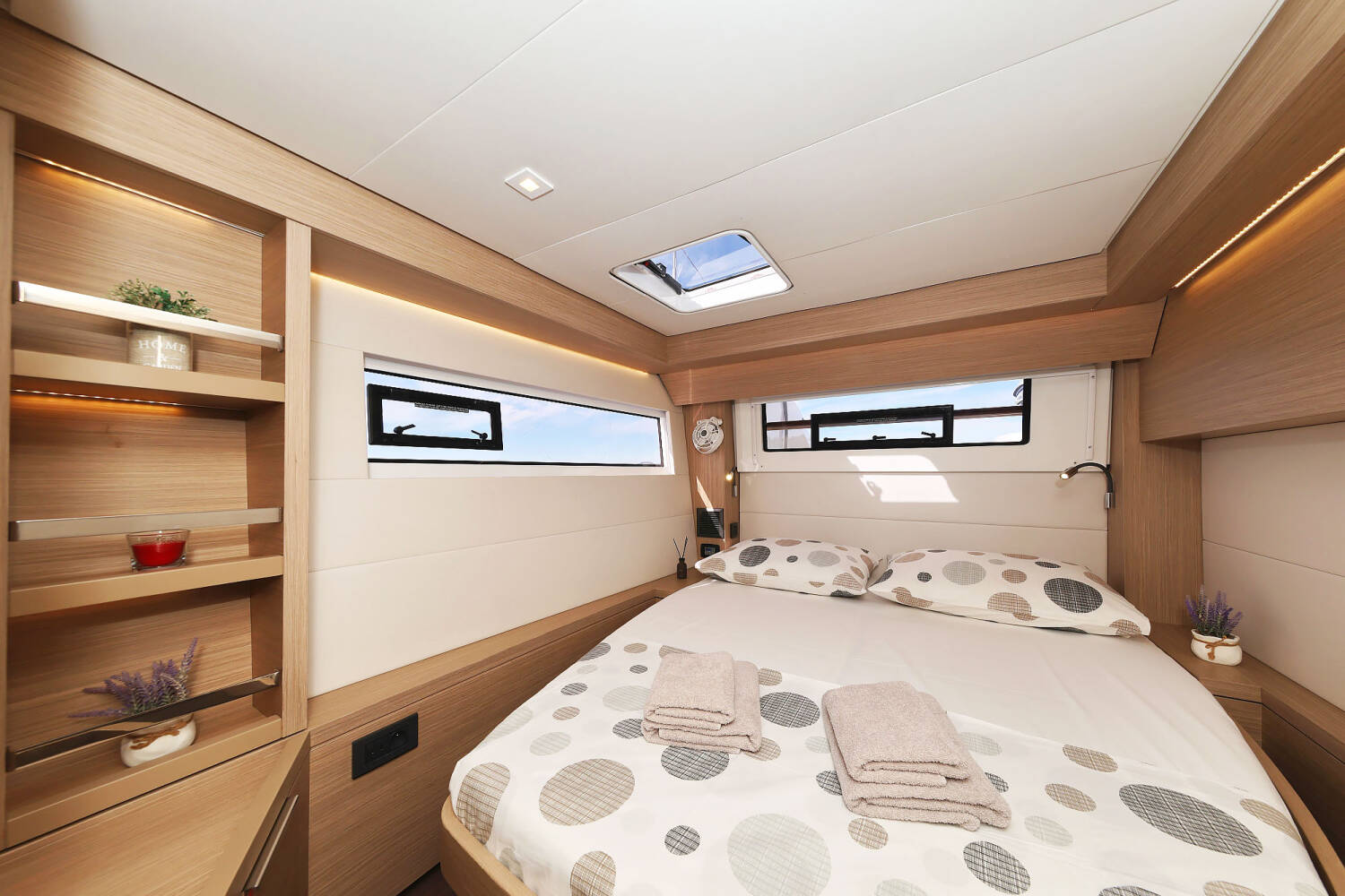 Lagoon 51  | Maestro