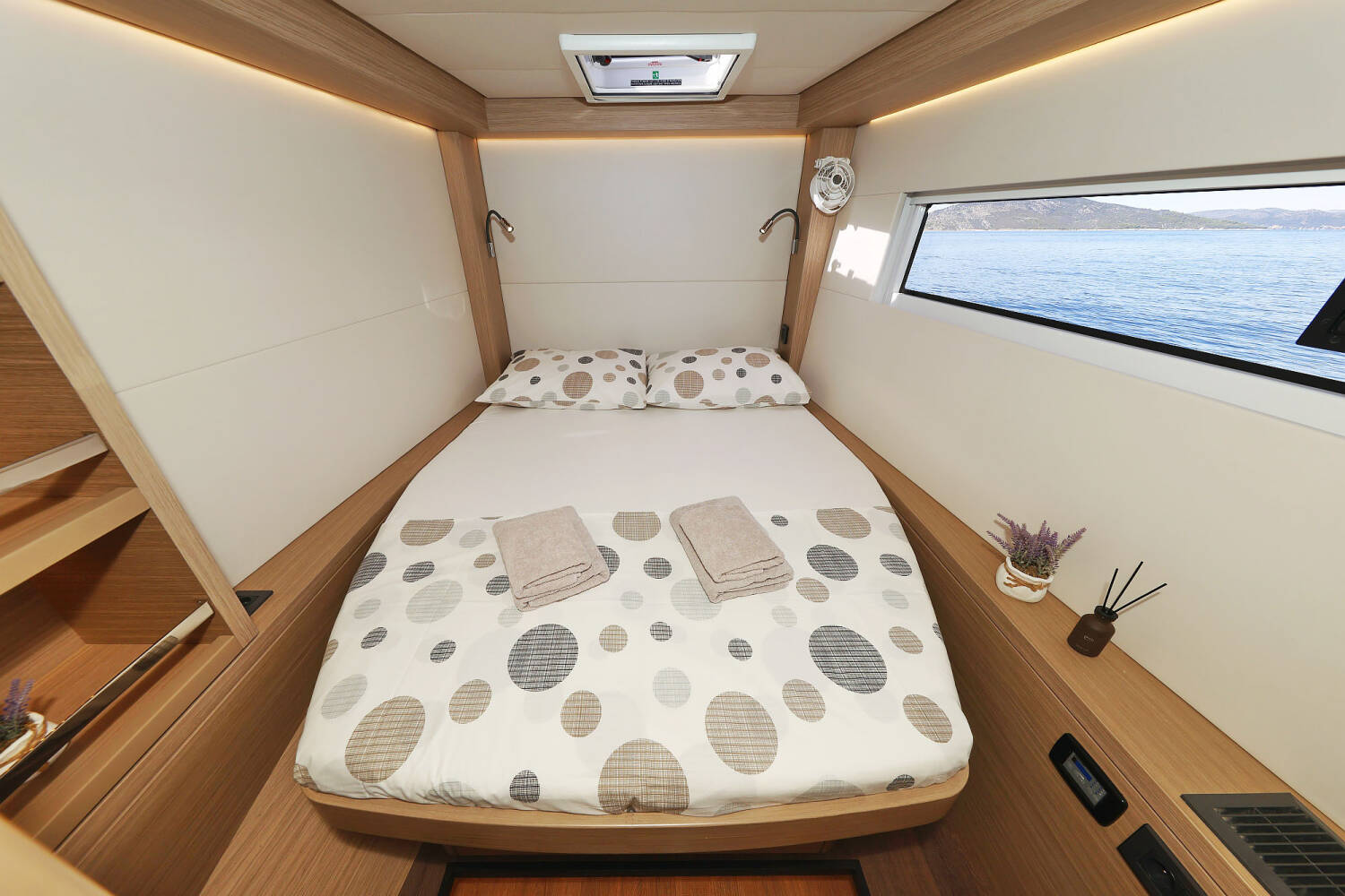 Lagoon 51  | Maestro