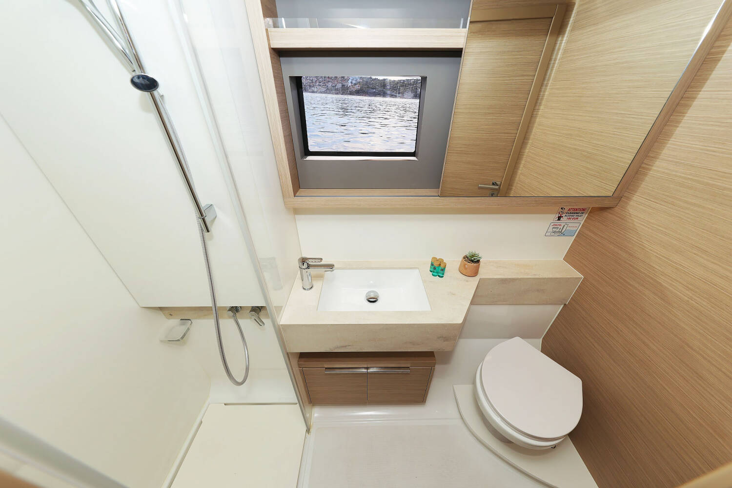 Lagoon 51  | Maestro