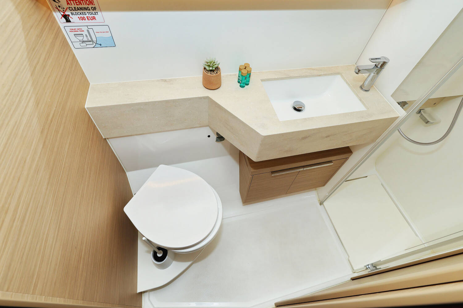 Lagoon 51  | Maestro